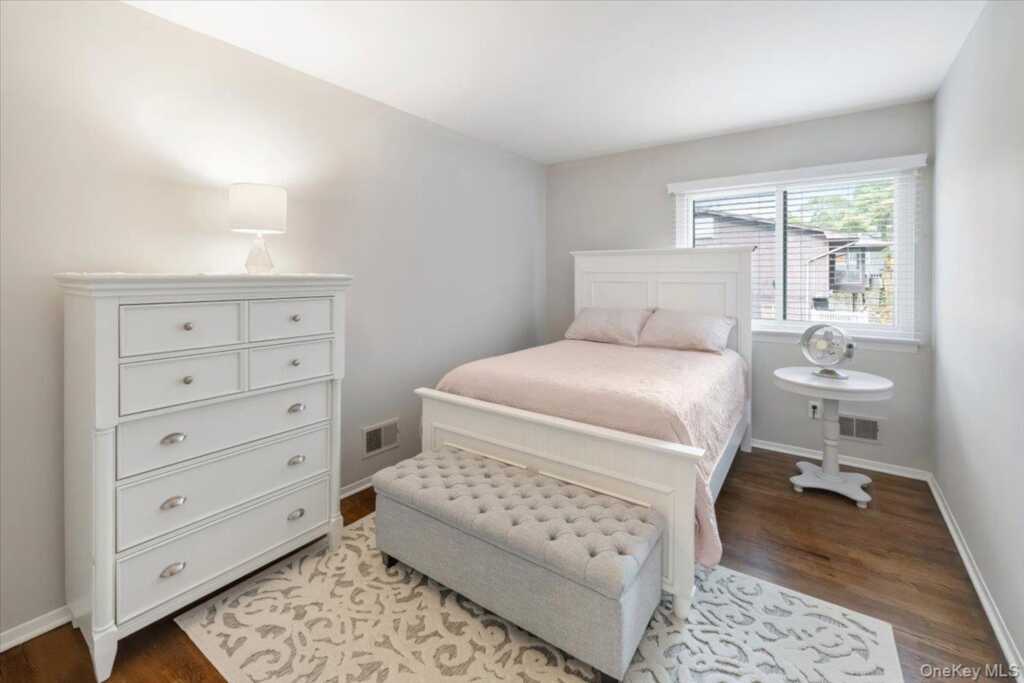 107 Tennyson Drive, Nanuet, NY 10954 - Photo 19 of 41