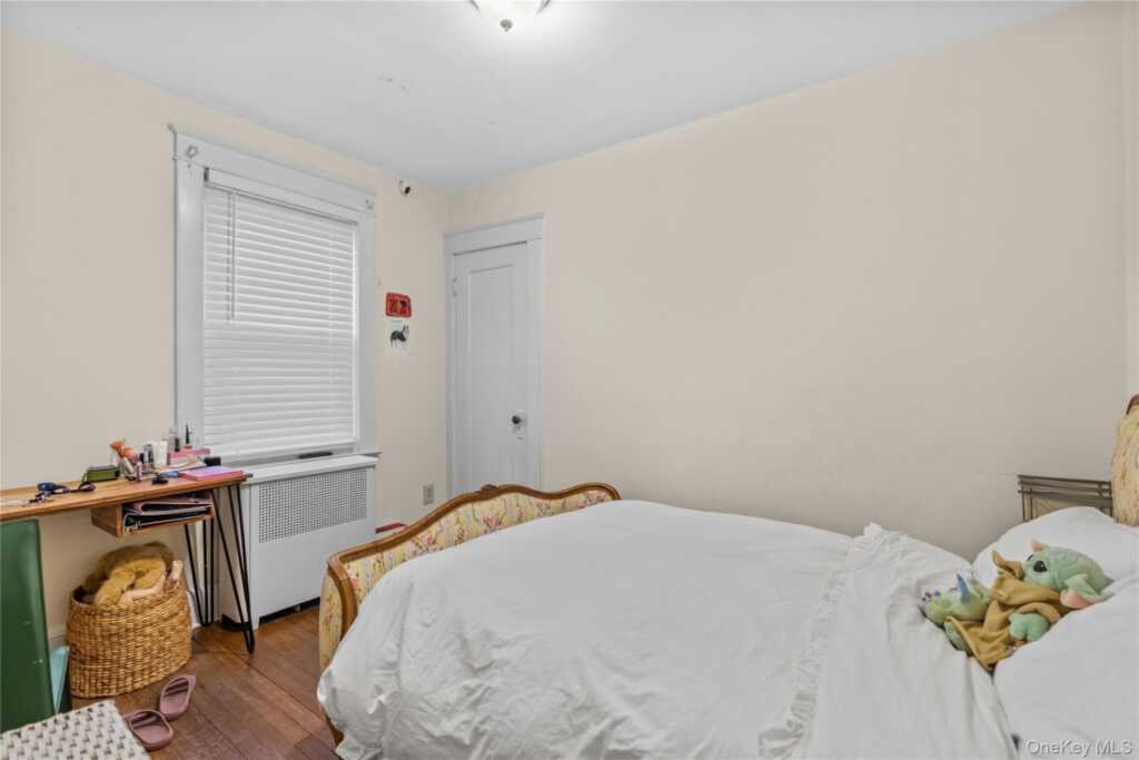 63 Grant Avenue, White Plains, NY 10603 - Photo 10 of 37