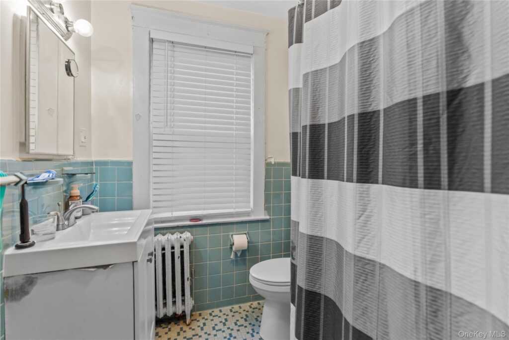 63 Grant Avenue, White Plains, NY 10603 - Photo 12 of 37