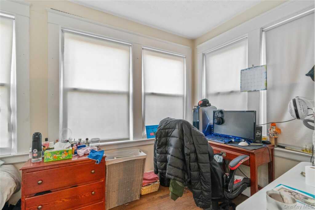 63 Grant Avenue, White Plains, NY 10603 - Photo 13 of 37