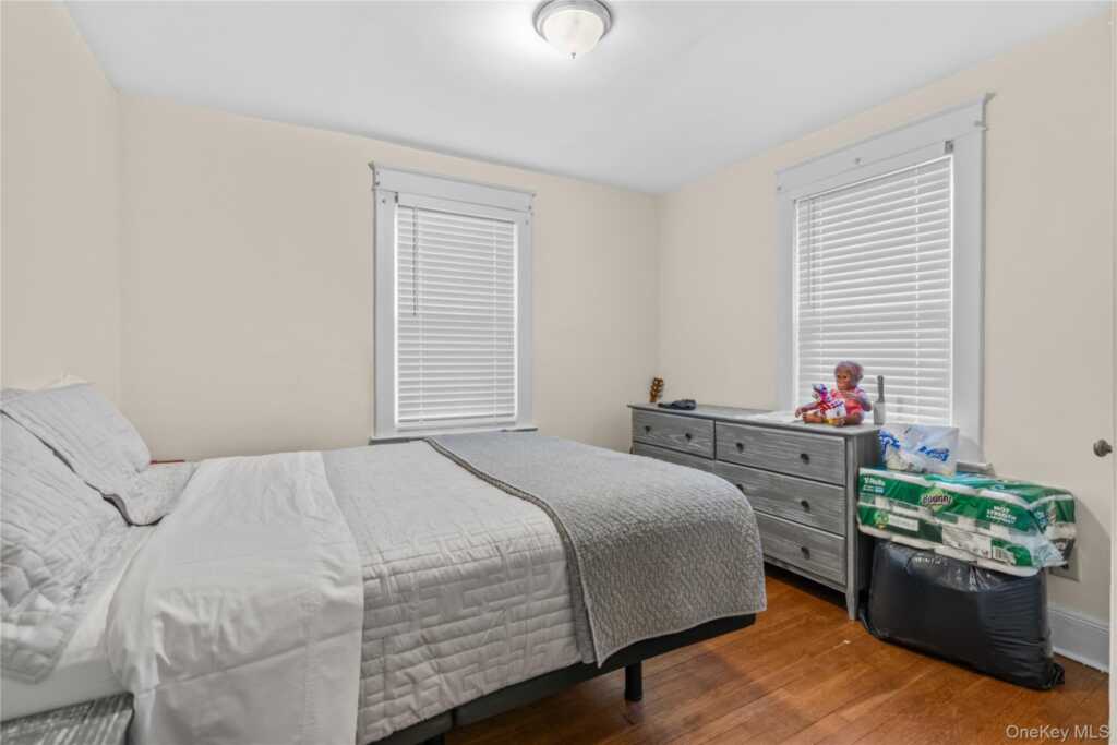 63 Grant Avenue, White Plains, NY 10603 - Photo 14 of 37