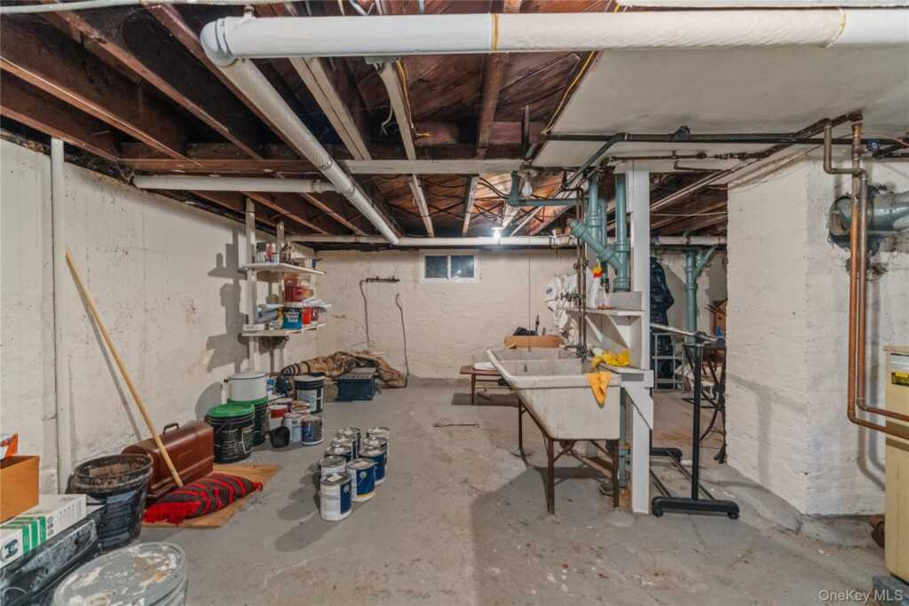 63 Grant Avenue, White Plains, NY 10603 - Photo 32 of 37