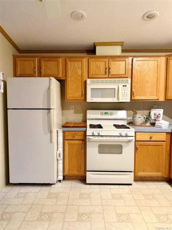 17 Mountain View, Stony Point, NY 10980 - Photo 6 of 16