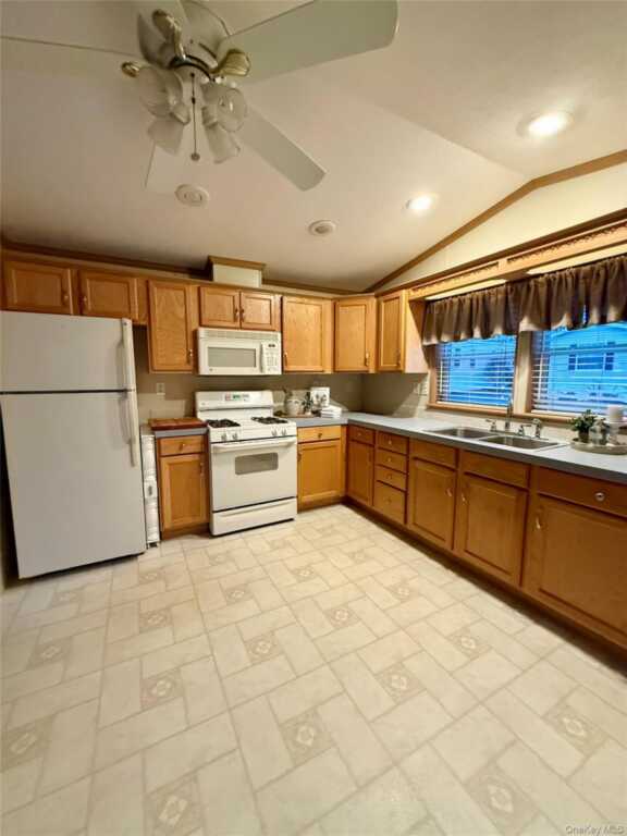 17 Mountain View, Stony Point, NY 10980 - Photo 7 of 16