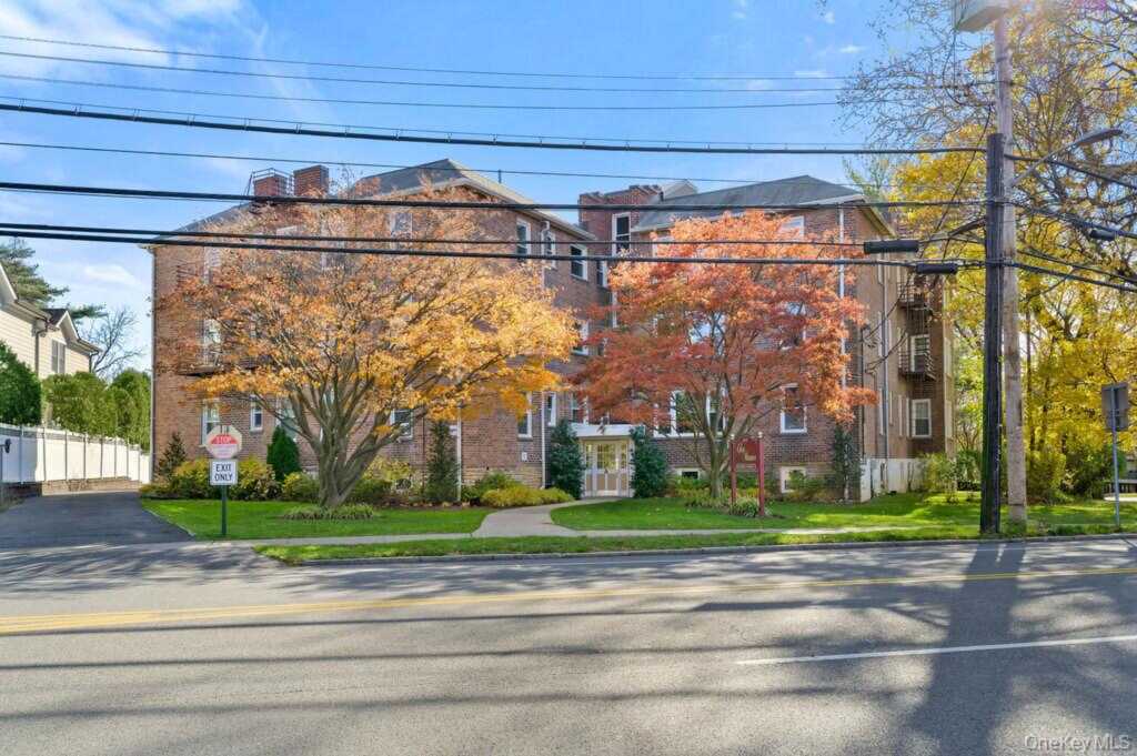 600 Pelham Road, Unit #2G, New Rochelle, NY 10805