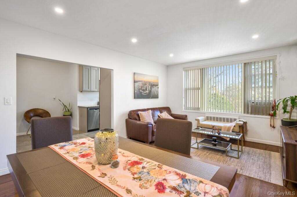 600 Pelham Road, Unit #2G, New Rochelle, NY 10805 - Photo 11 of 17