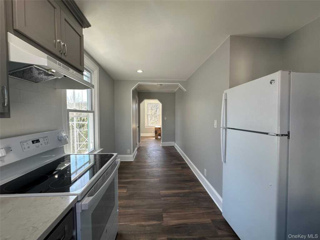 54 4th Avenue, Unit #4, Nyack, NY 10960 - Photo 2 of 6