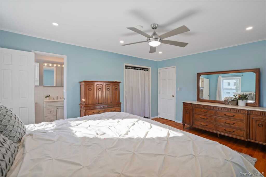 469 Rosedale Avenue, White Plains, NY 10605 - Photo 22 of 32