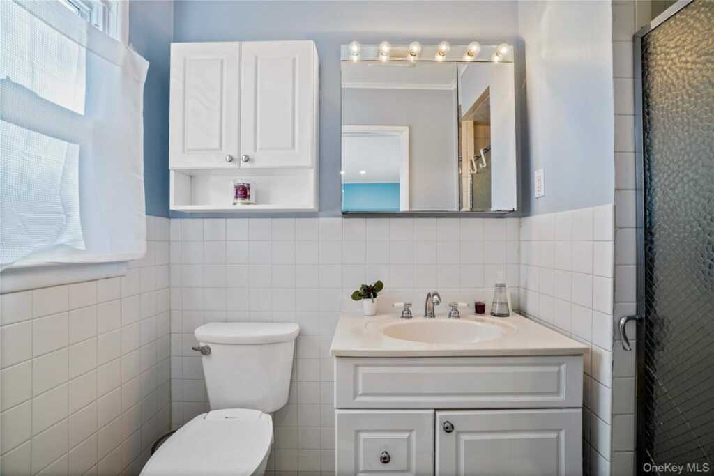 469 Rosedale Avenue, White Plains, NY 10605 - Photo 23 of 32