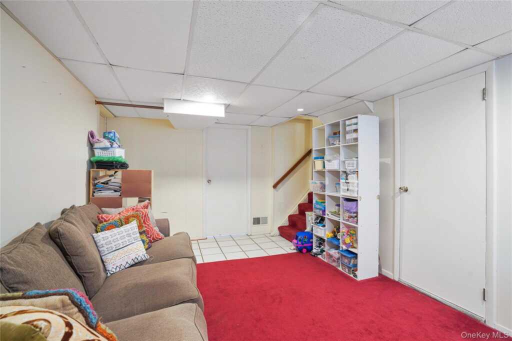 469 Rosedale Avenue, White Plains, NY 10605 - Photo 25 of 32