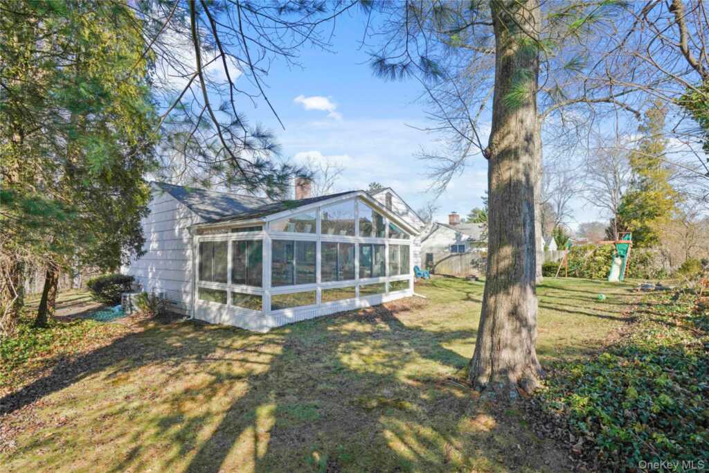 469 Rosedale Avenue, White Plains, NY 10605 - Photo 28 of 32