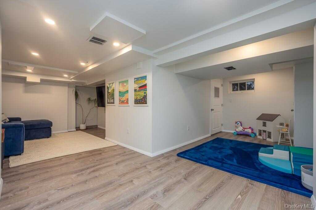 74 William Street, Pearl River, NY 10965 - Photo 20 of 30