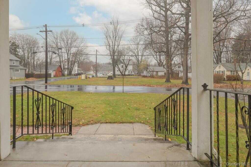 74 William Street, Pearl River, NY 10965 - Photo 4 of 30