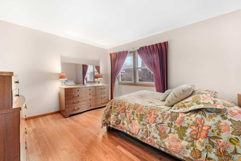 6 Lombardi Road, Pearl River, NY 10965 - Photo 18 of 36