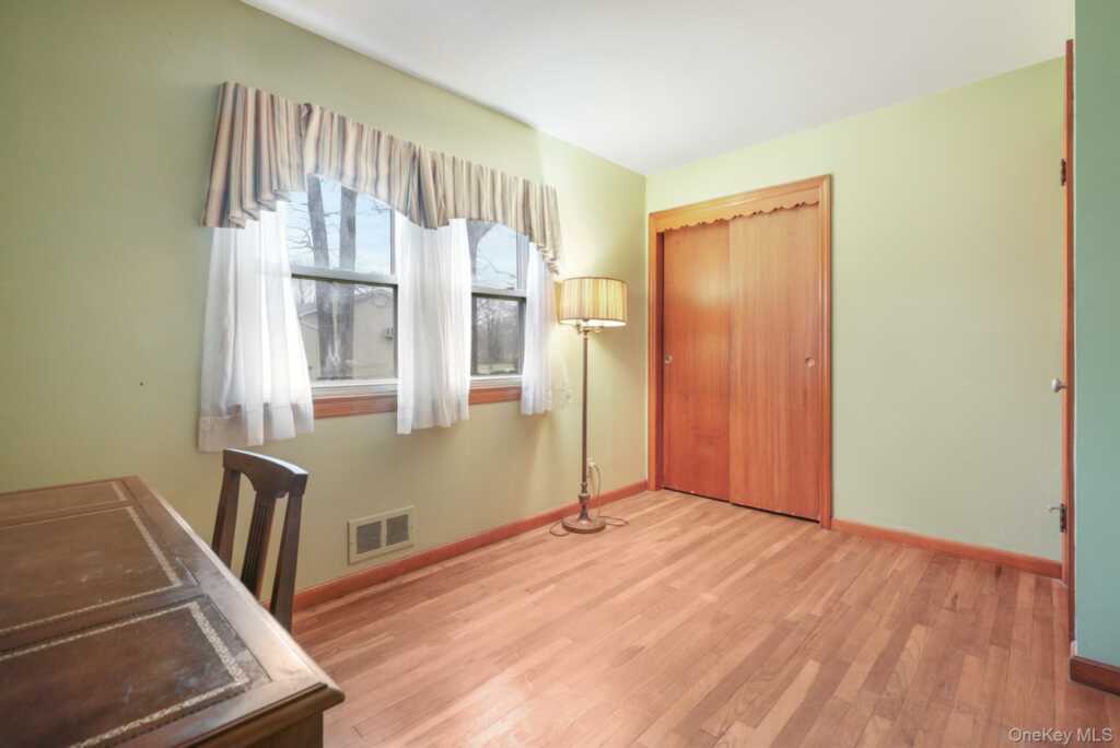 6 Lombardi Road, Pearl River, NY 10965 - Photo 22 of 36