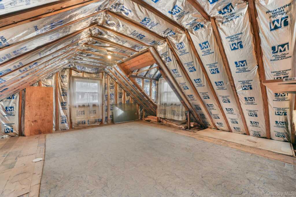 6 Lombardi Road, Pearl River, NY 10965 - Photo 24 of 36