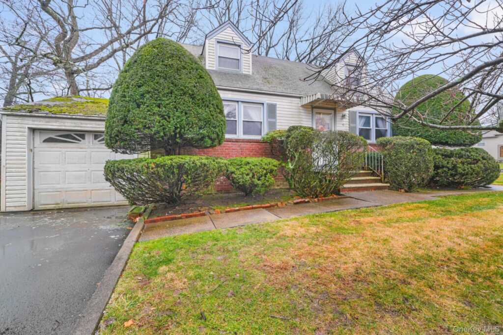 6 Lombardi Road, Pearl River, NY 10965 - Photo 31 of 36