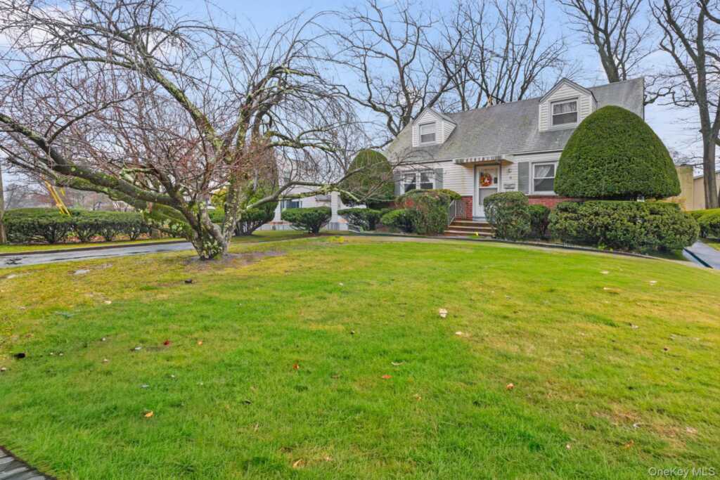 6 Lombardi Road, Pearl River, NY 10965 - Photo 32 of 36