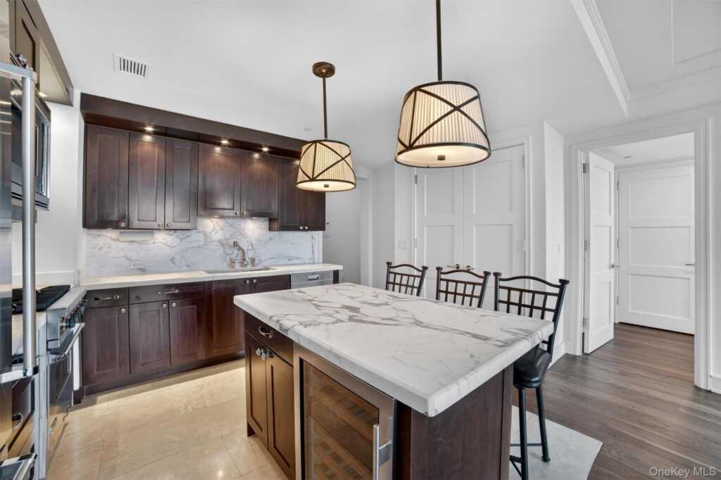 1 Renaissance Square, Unit #26F, White Plains, NY 10601 - Photo 10 of 33