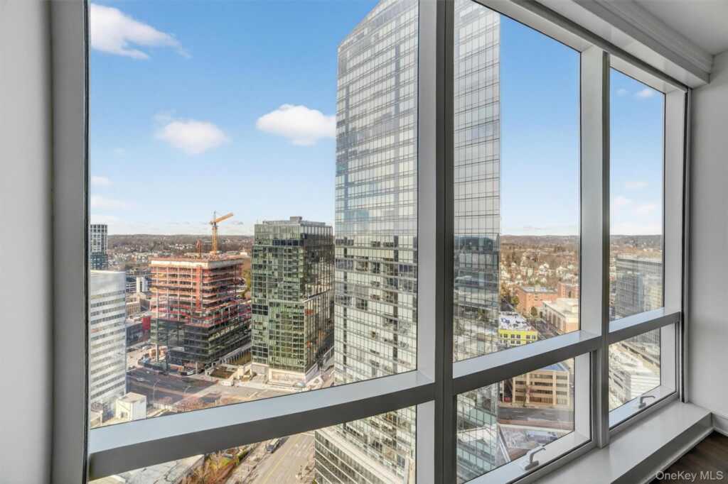 1 Renaissance Square, Unit #26F, White Plains, NY 10601 - Photo 18 of 33