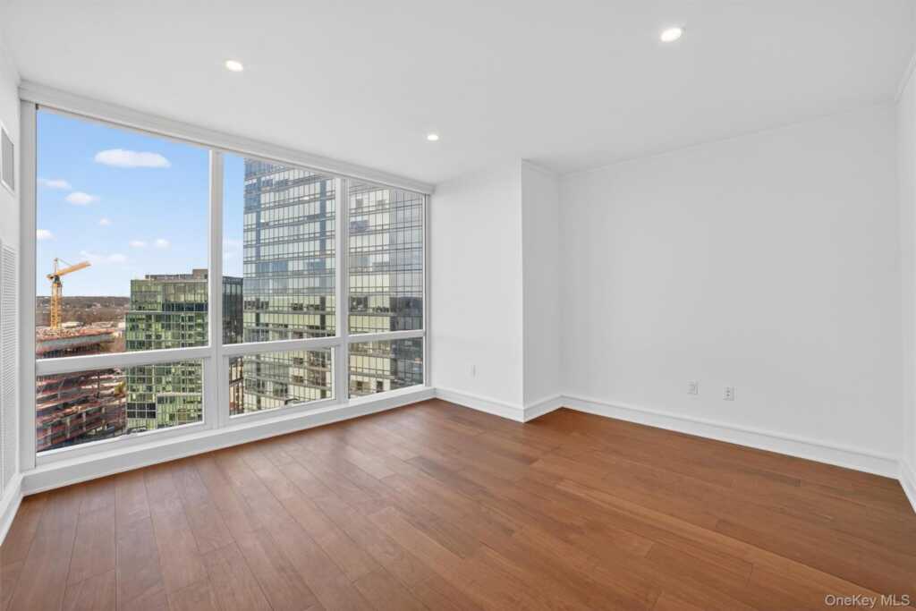 1 Renaissance Square, Unit #26F, White Plains, NY 10601 - Photo 20 of 33