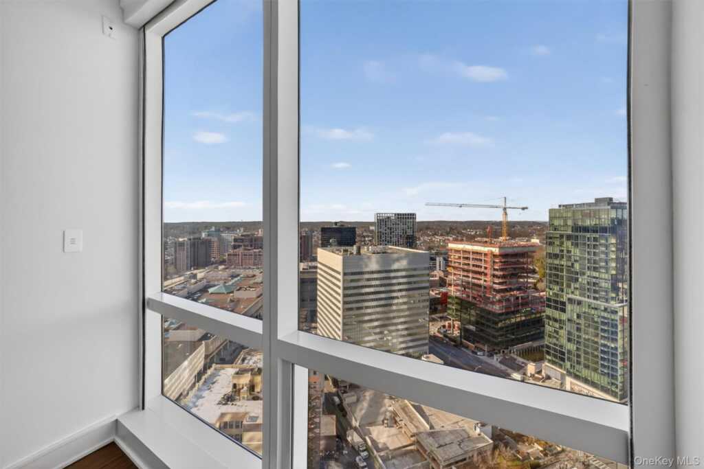 1 Renaissance Square, Unit #26F, White Plains, NY 10601 - Photo 30 of 33