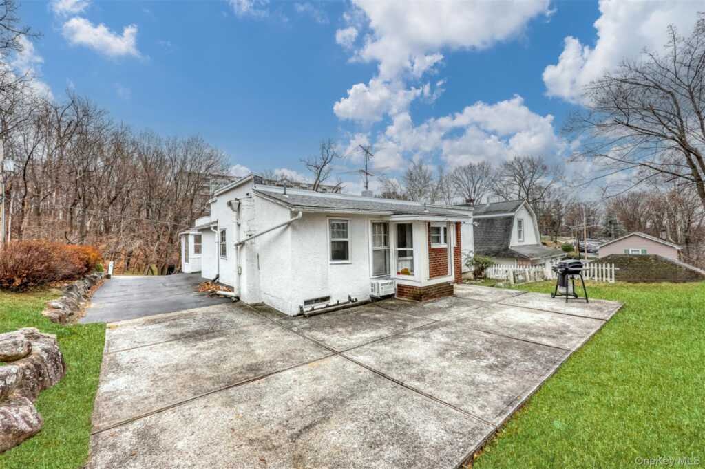 4 Cedar Lane, Suffern, NY 10901 - Photo 6 of 16