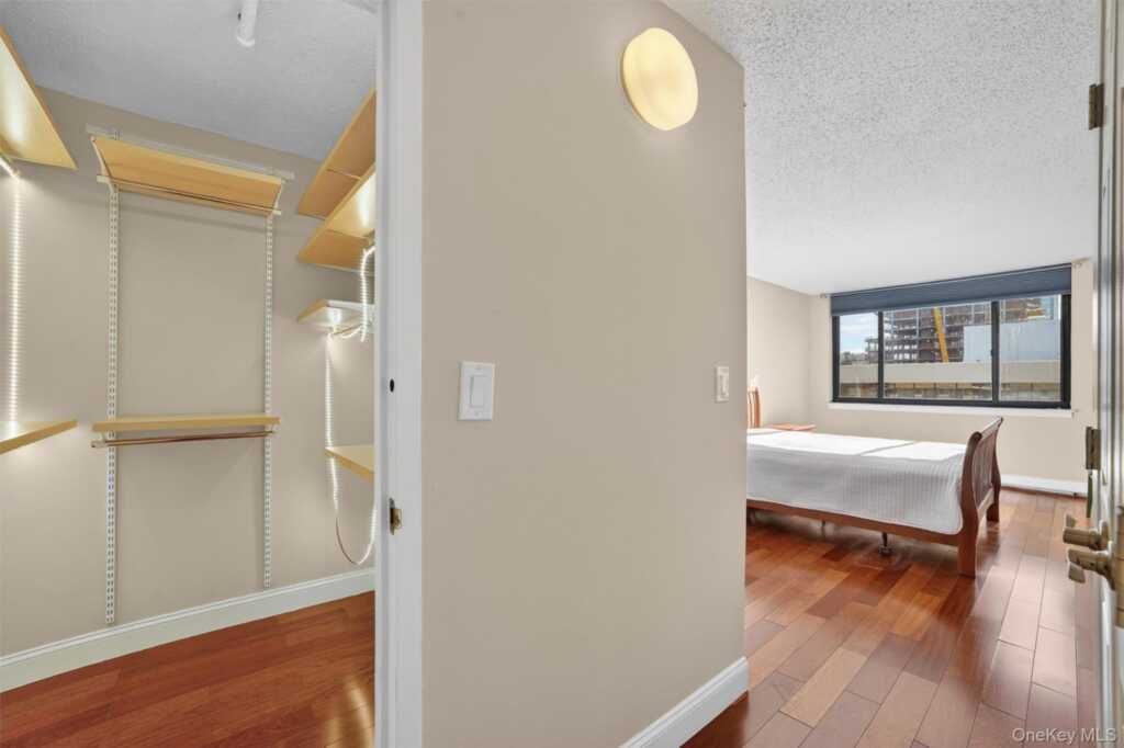 25 Rockledge, Unit #606, White Plains, NY 10601 - Photo 28 of 43