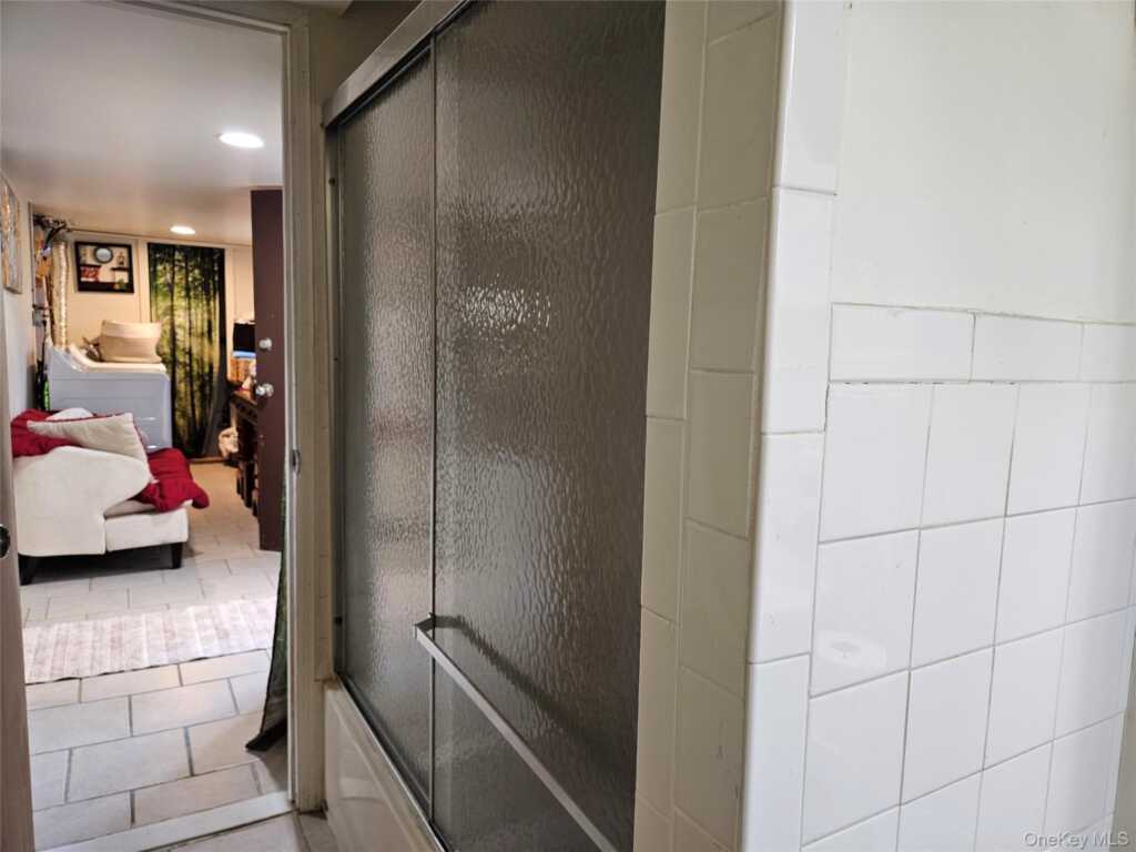 156 Beechwood Avenue, Unit #1, New Rochelle, NY 10801 - Photo 11 of 27