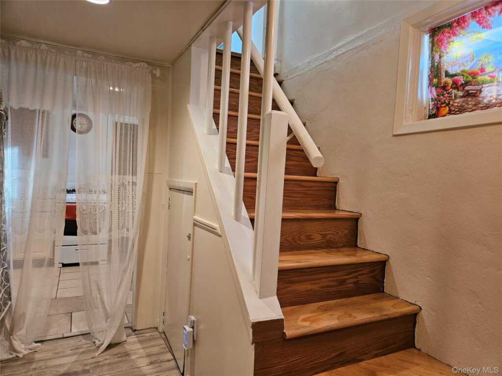 156 Beechwood Avenue, Unit #1, New Rochelle, NY 10801 - Photo 16 of 27