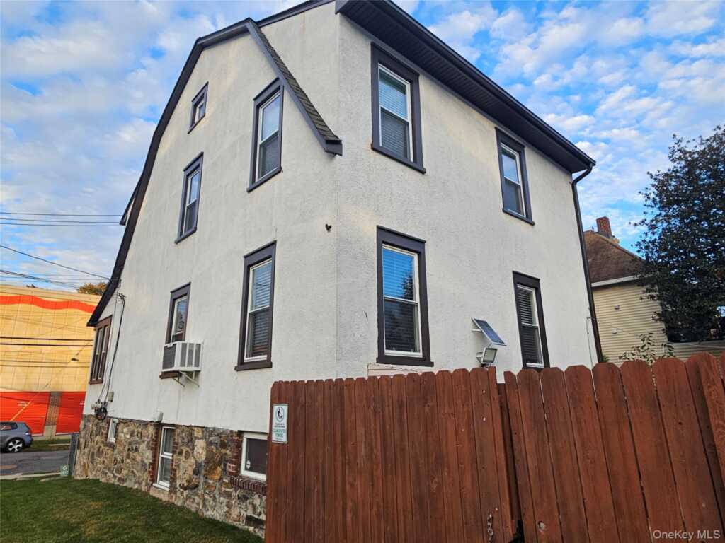 156 Beechwood Avenue, Unit #1, New Rochelle, NY 10801 - Photo 3 of 27