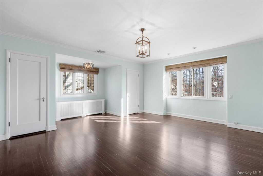 22 Verdun Avenue, New Rochelle, NY 10804 - Photo 15 of 31