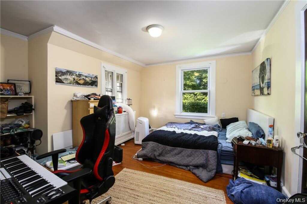 38 Park Avenue, White Plains, NY 10603 - Photo 17 of 32