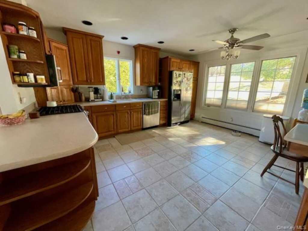 206 Waters Edge, Valley Cottage, NY 10989 - Photo 7 of 19