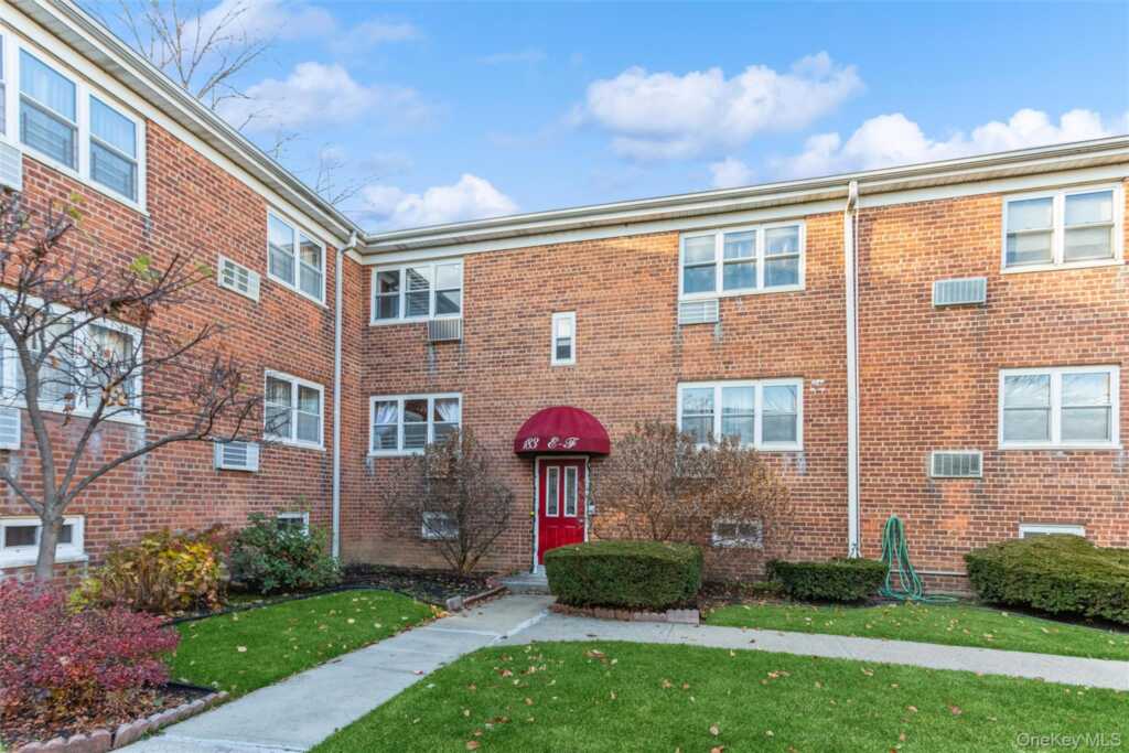 183 Drake Avenue, Unit #2E, New Rochelle, NY 10805 - Photo 16 of 19