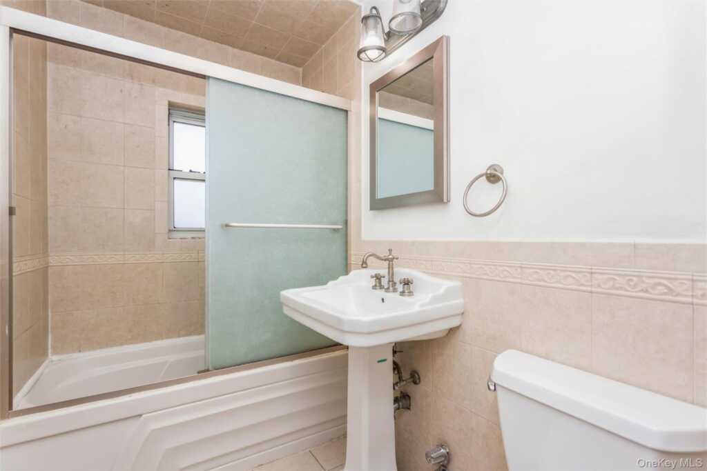 183 Drake Avenue, Unit #2E, New Rochelle, NY 10805 - Photo 9 of 19