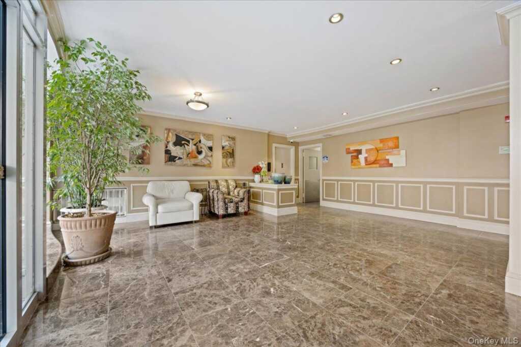 16 Lake Street, Unit #7B, White Plains, NY 10603 - Photo 24 of 27