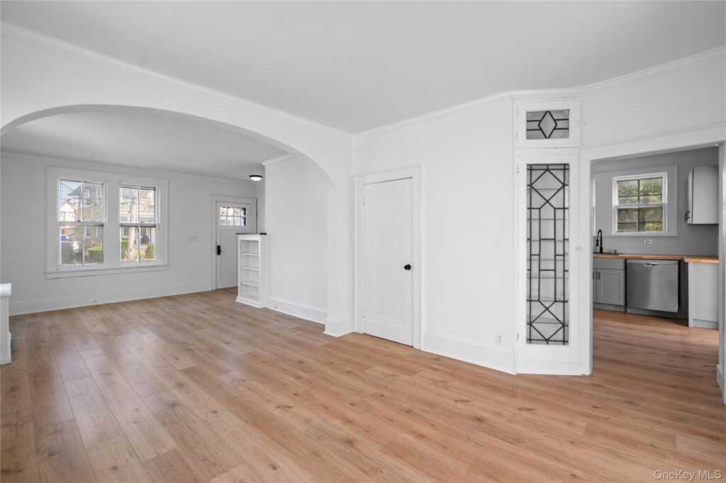 56 Lafayette Street, New Rochelle, NY 10805 - Photo 12 of 27