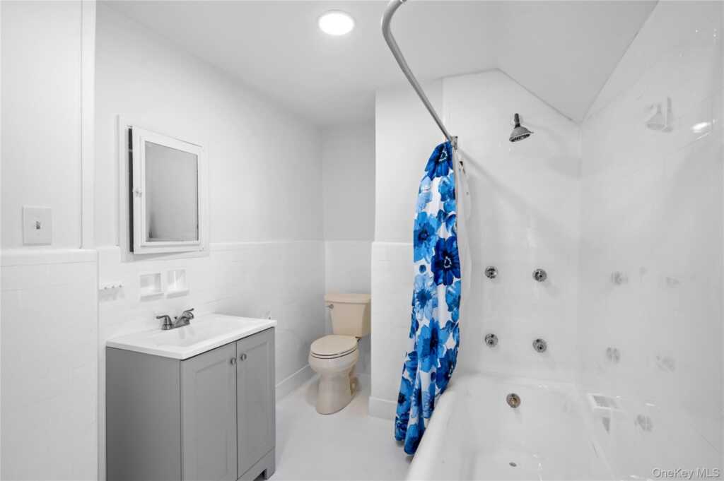 56 Lafayette Street, New Rochelle, NY 10805 - Photo 24 of 27