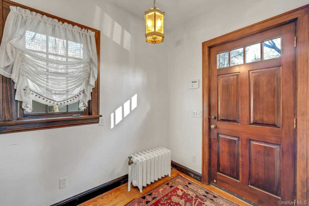 45 Wilmot Road, New Rochelle, NY 10804 - Photo 13 of 46