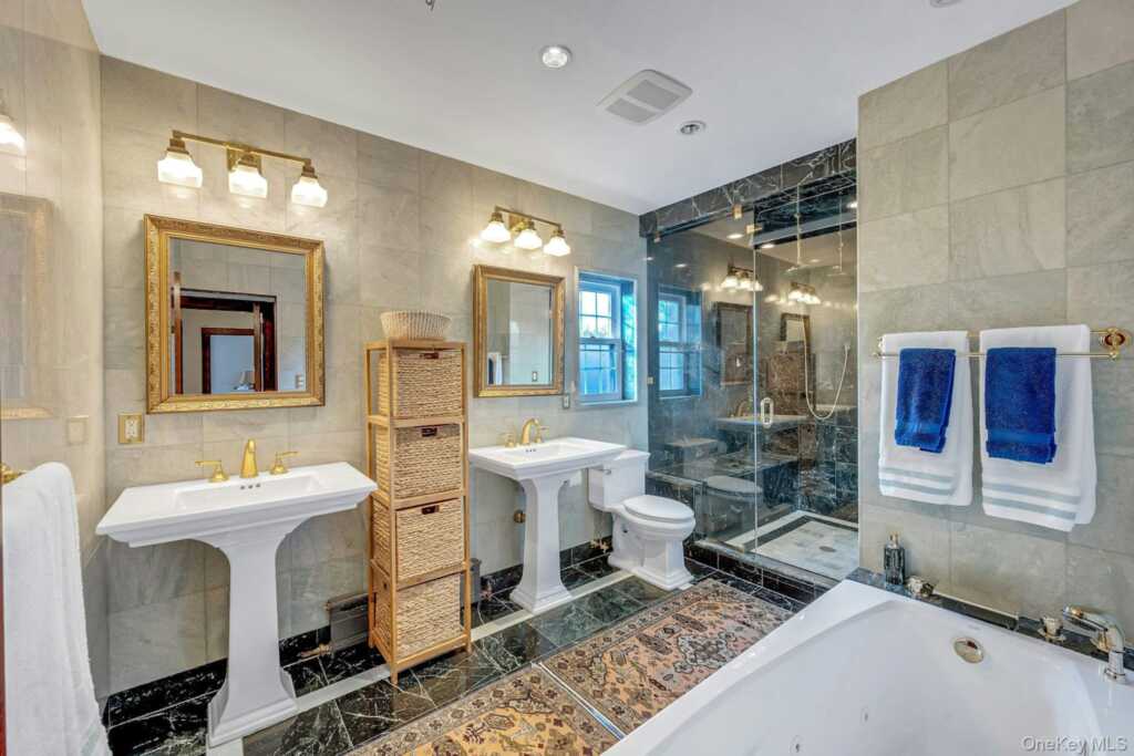 45 Wilmot Road, New Rochelle, NY 10804 - Photo 16 of 46