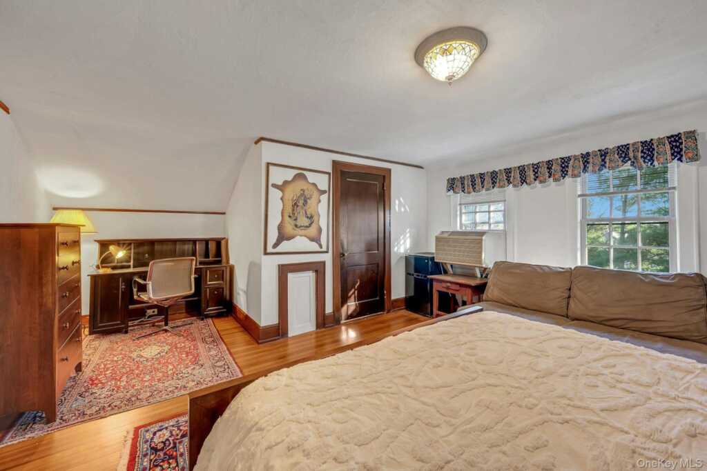 45 Wilmot Road, New Rochelle, NY 10804 - Photo 23 of 46