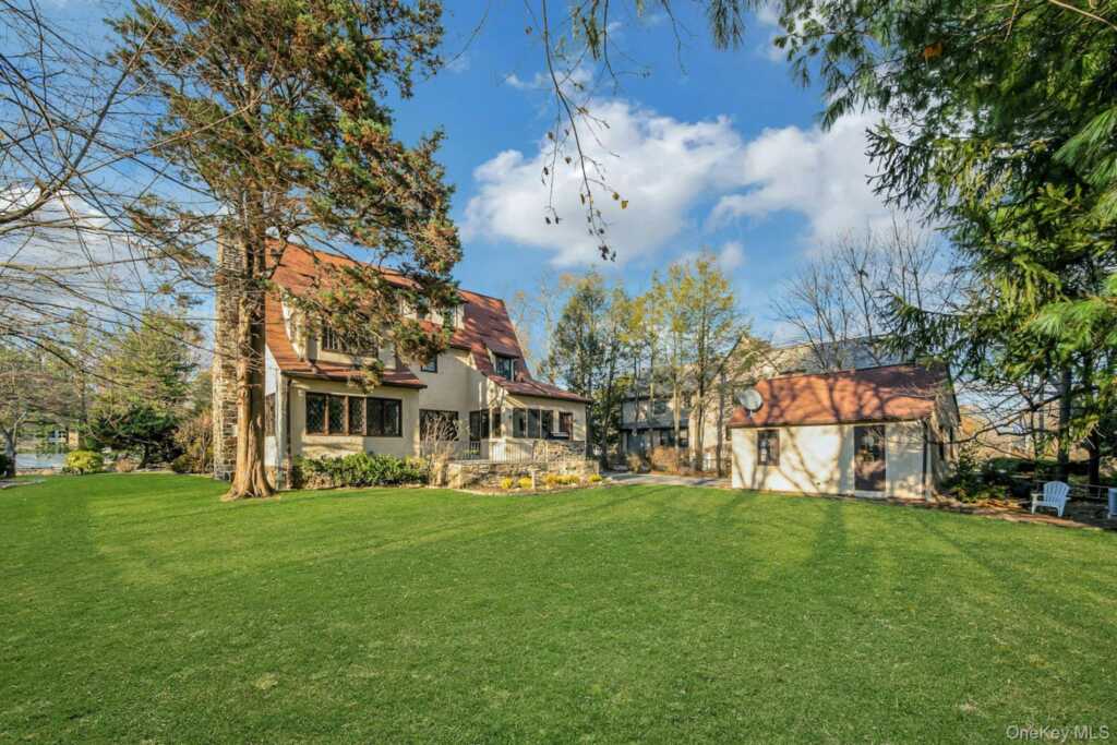 45 Wilmot Road, New Rochelle, NY 10804 - Photo 31 of 46