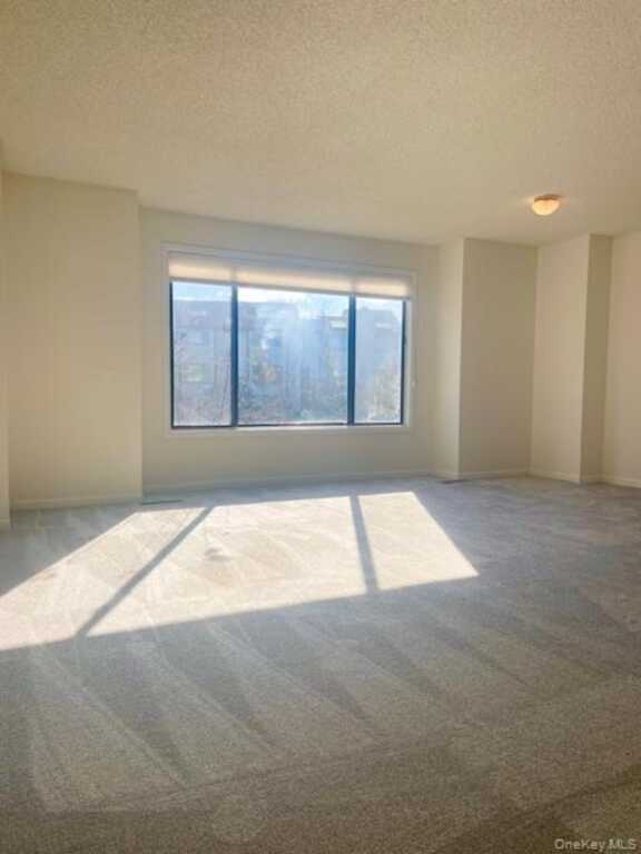 41 Vista Drive, Nanuet, NY 10954 - Photo 5 of 15