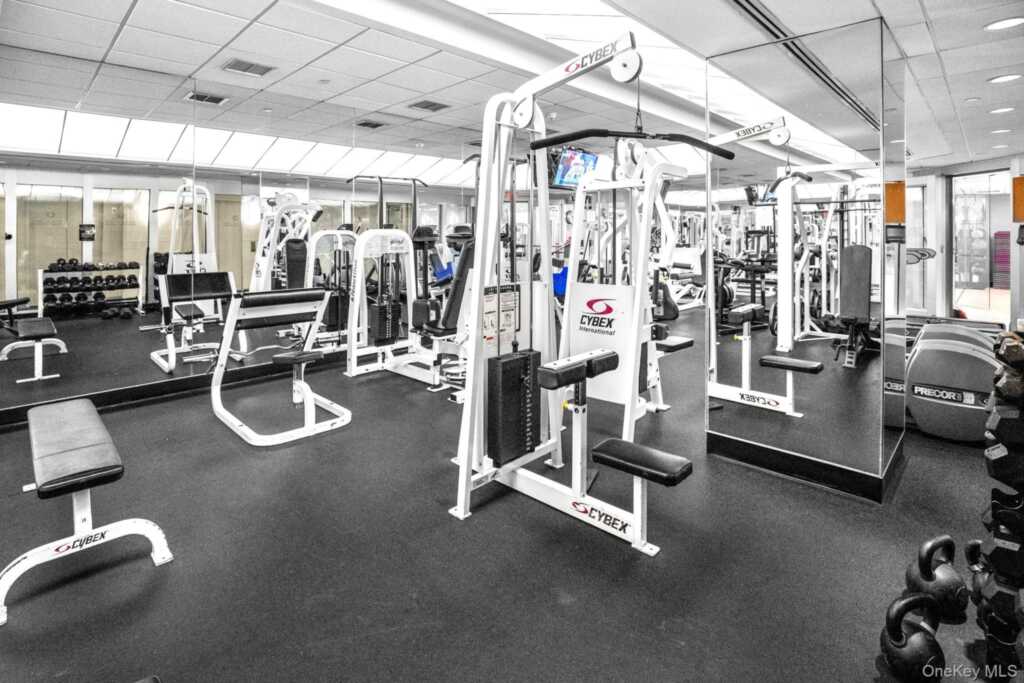 4 Martine Avenue, Unit #1619, White Plains, NY 10606 - Photo 14 of 24