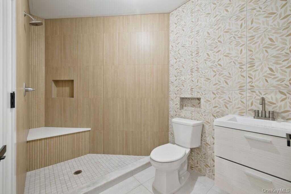 9 Wendover Lane, Suffern, NY 10901 - Photo 32 of 44