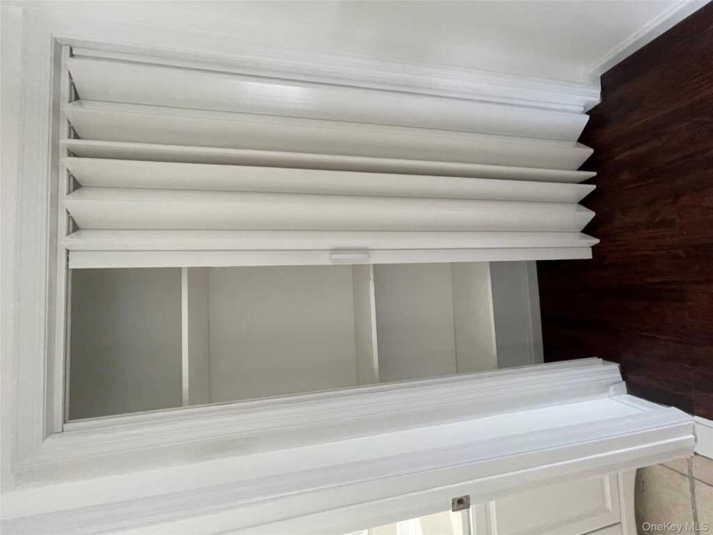 70 Dobbs Ferry Road, White Plains, NY 10607 - Photo 11 of 26