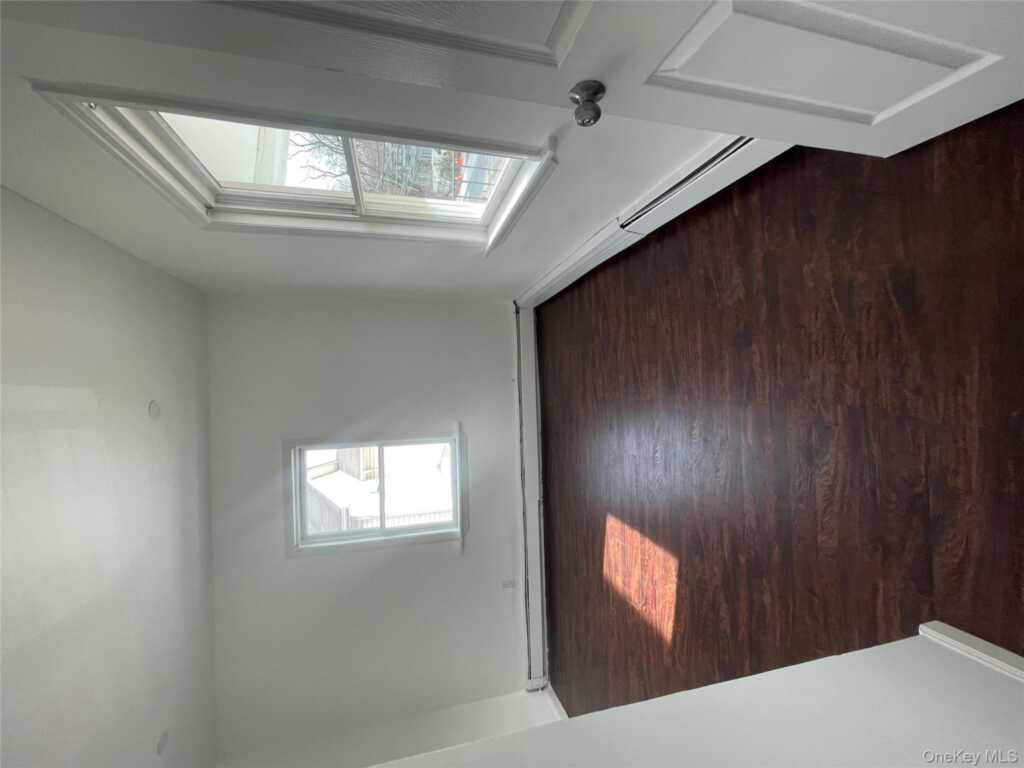 70 Dobbs Ferry Road, White Plains, NY 10607 - Photo 14 of 26