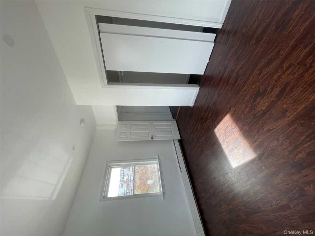 70 Dobbs Ferry Road, White Plains, NY 10607 - Photo 16 of 26