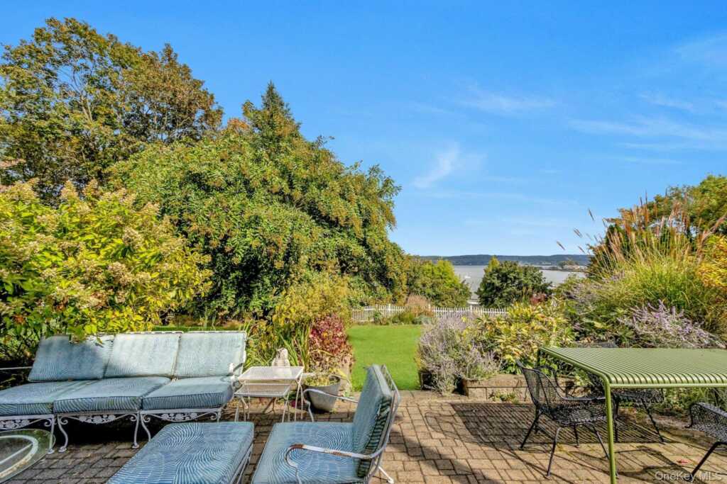 220 Hudson Terrace, Piermont, NY 10968 - Photo 2 of 16